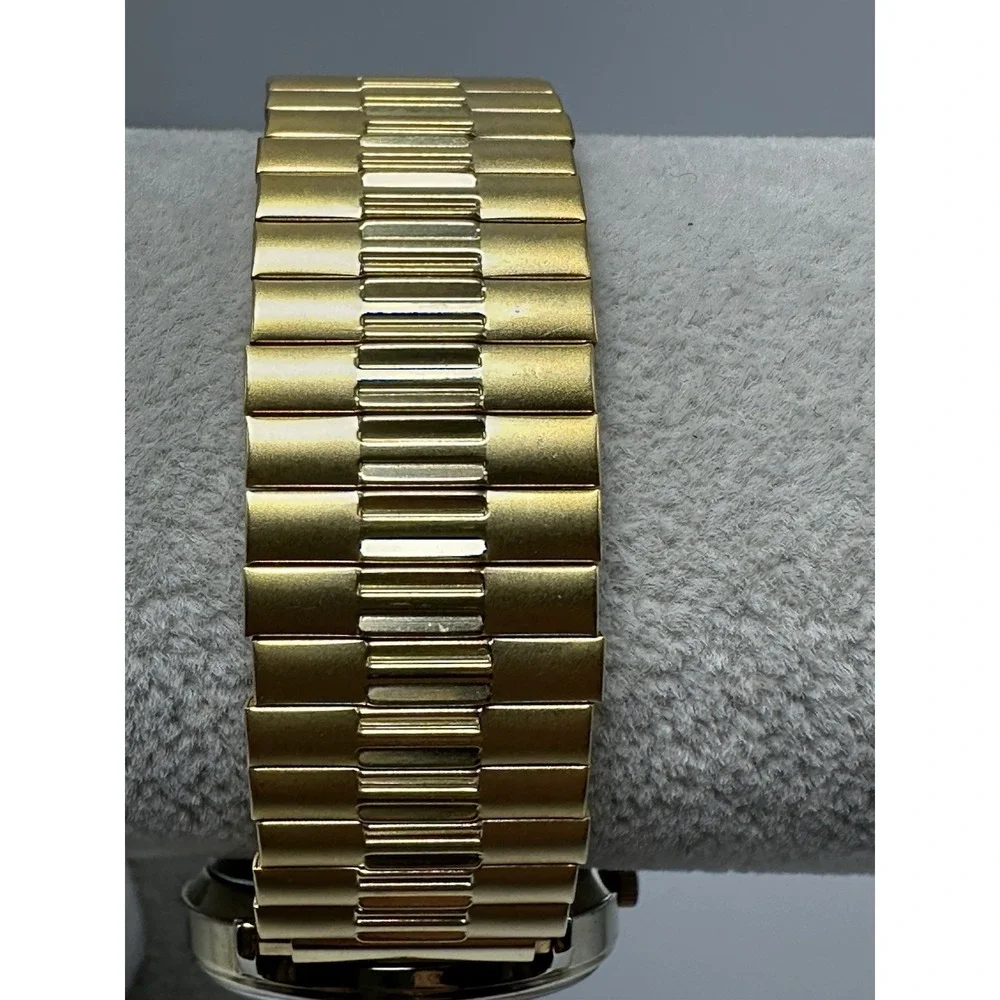 Timex Mens Watch‎ CC 1995 New Battery 32MM 6.75